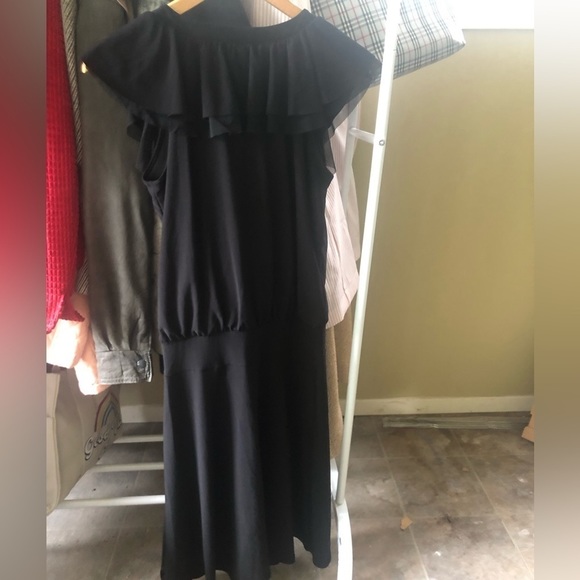 B’LEEV black ruffle front dress - Picture 3 of 4